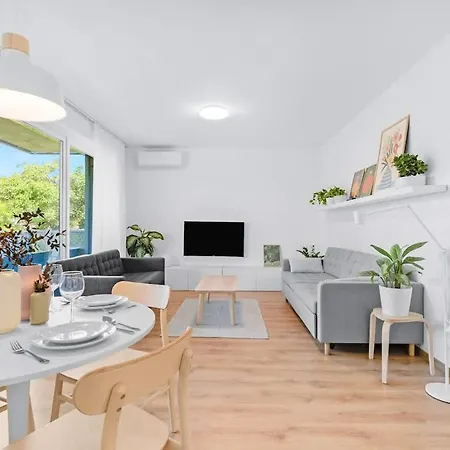 Appartement Bright Design Loft With Balcony
