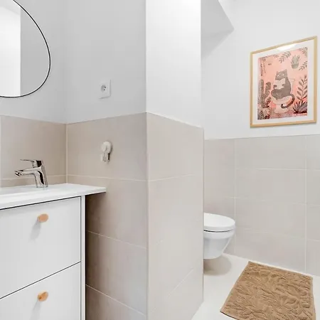 Bright Design Loft With Balcony Appartement