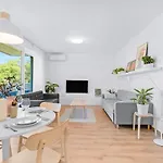 公寓 Bright Design Loft With Balcony