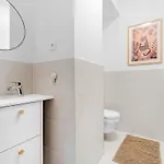 Bright Design Loft With Balcony Διαμέρισμα