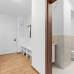 Διαμέρισμα Bright Design Loft With Balcony Μπρατισλάβα